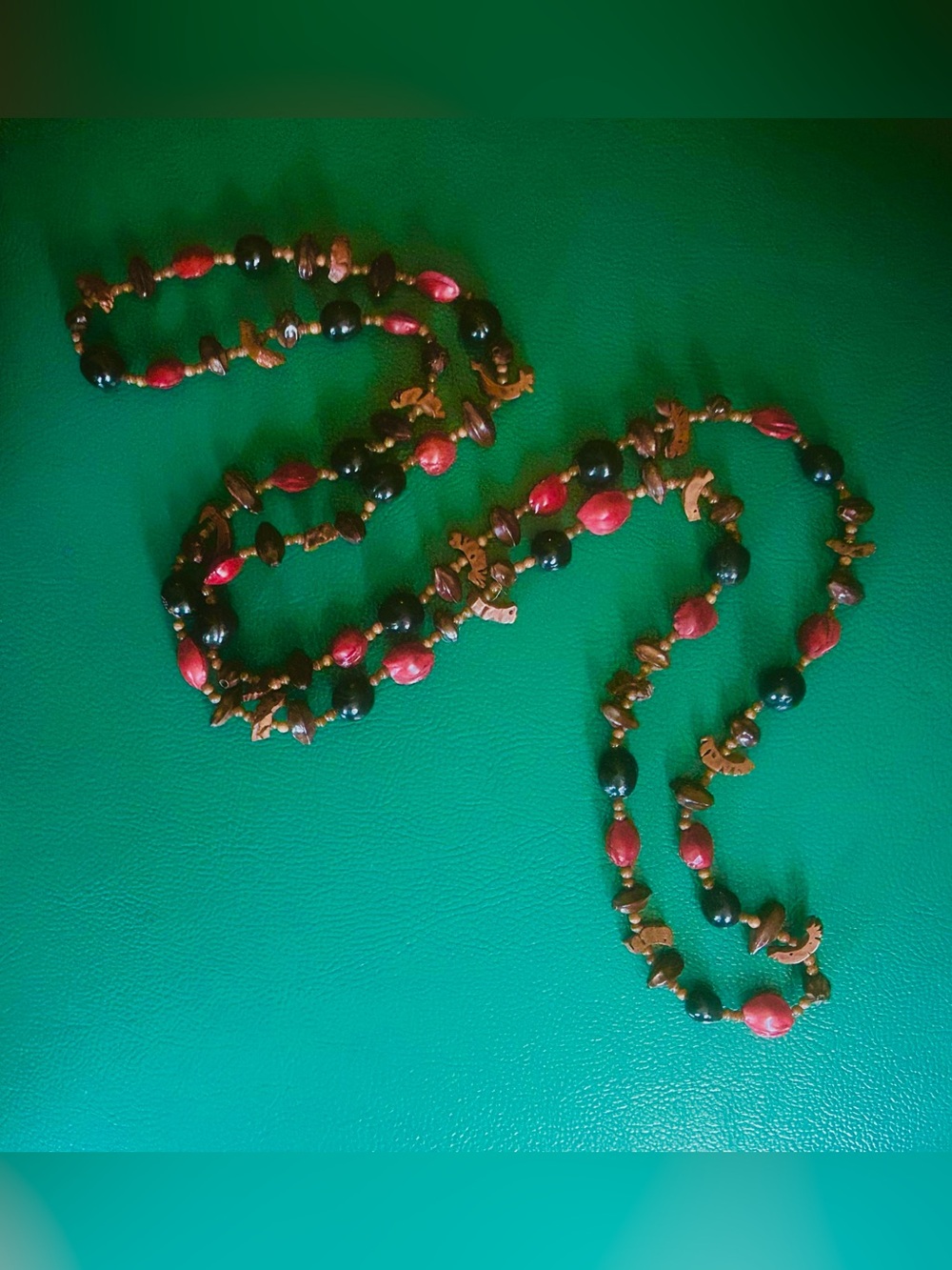 Vintage 1970s/80s Brown/Red/Blk Beachwear Festival Necklace Unisex